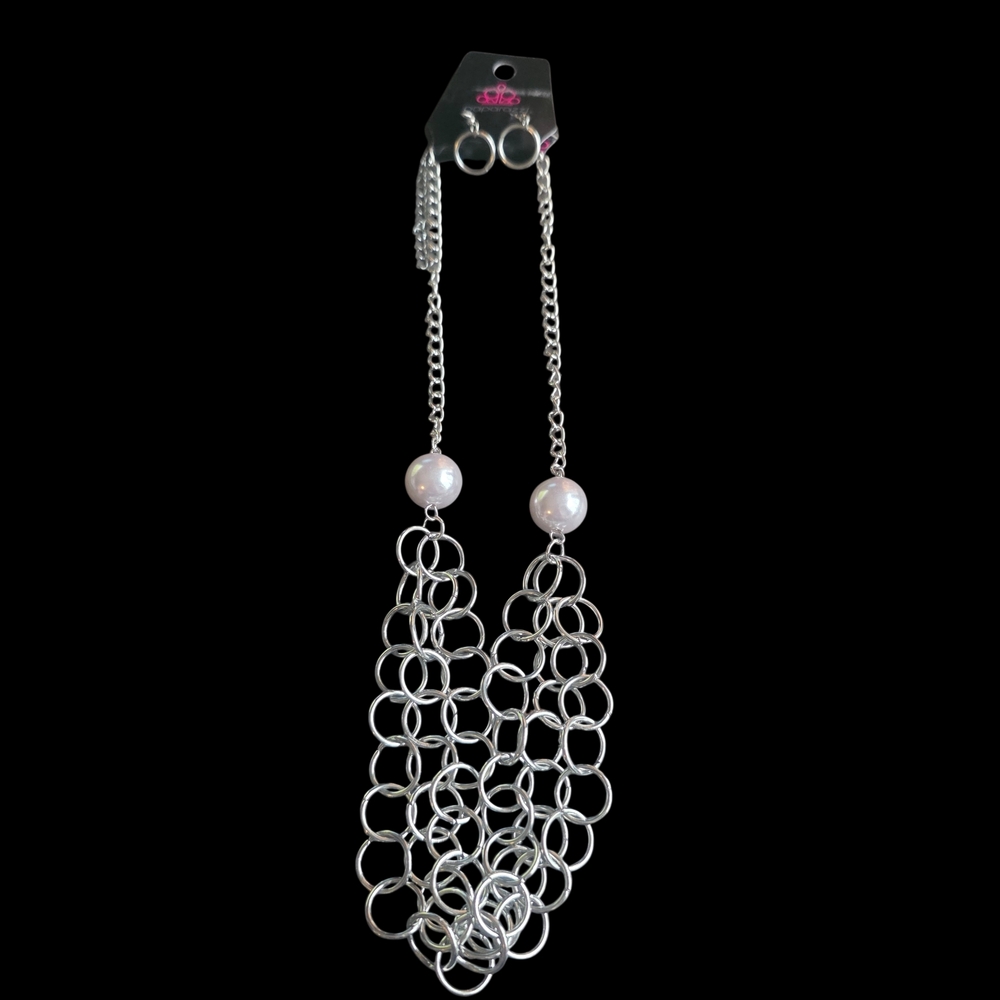 Paparazzi Silver Chain Necklace with Pearls
